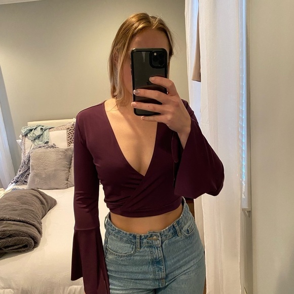 BCBG long sleeve wrap top - Picture 1 of 8